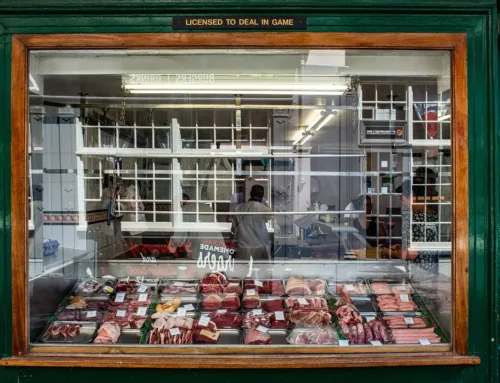 How do Poles choose the types of meat and cold cuts?